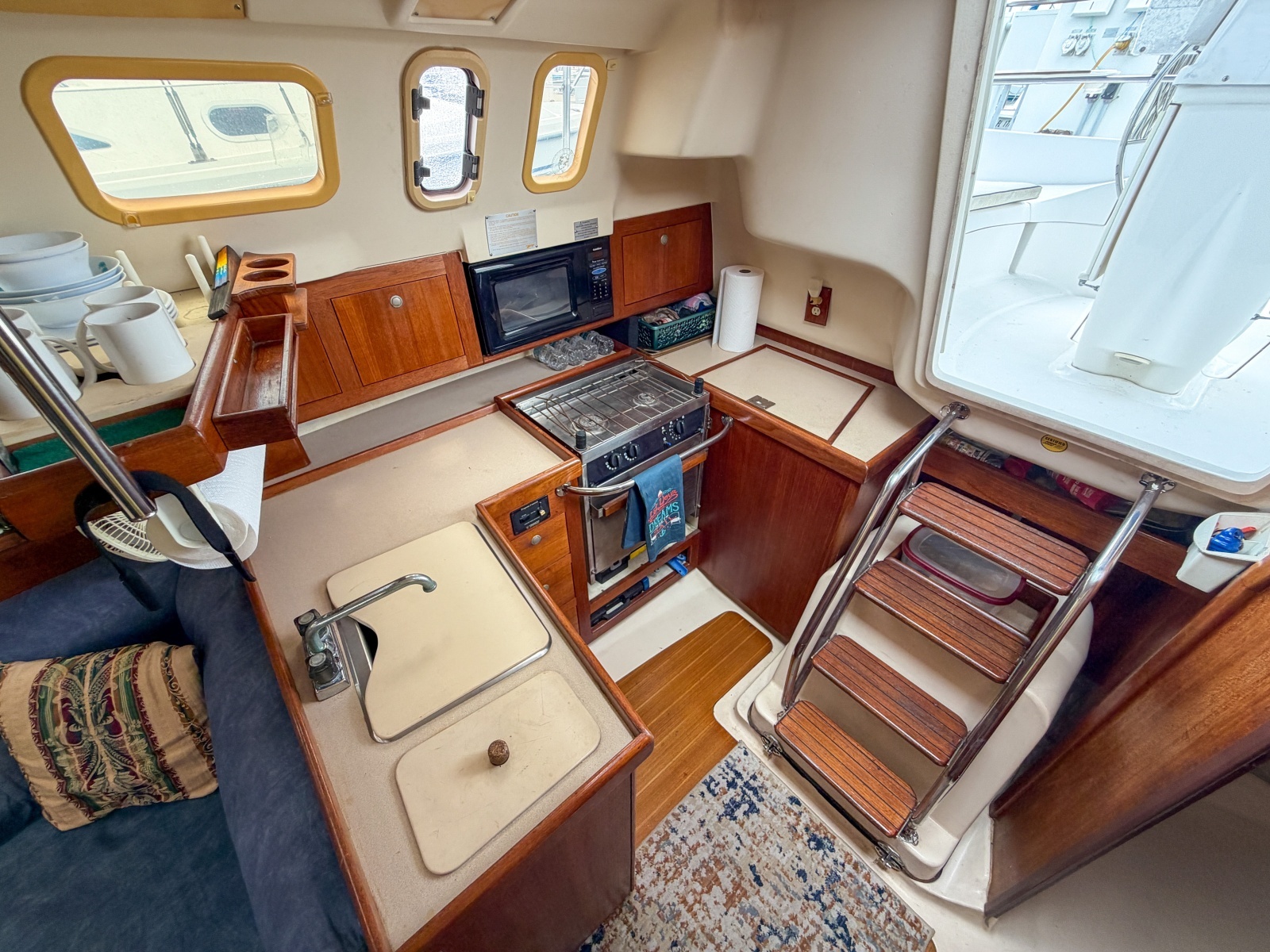 1999 Hunter 310
