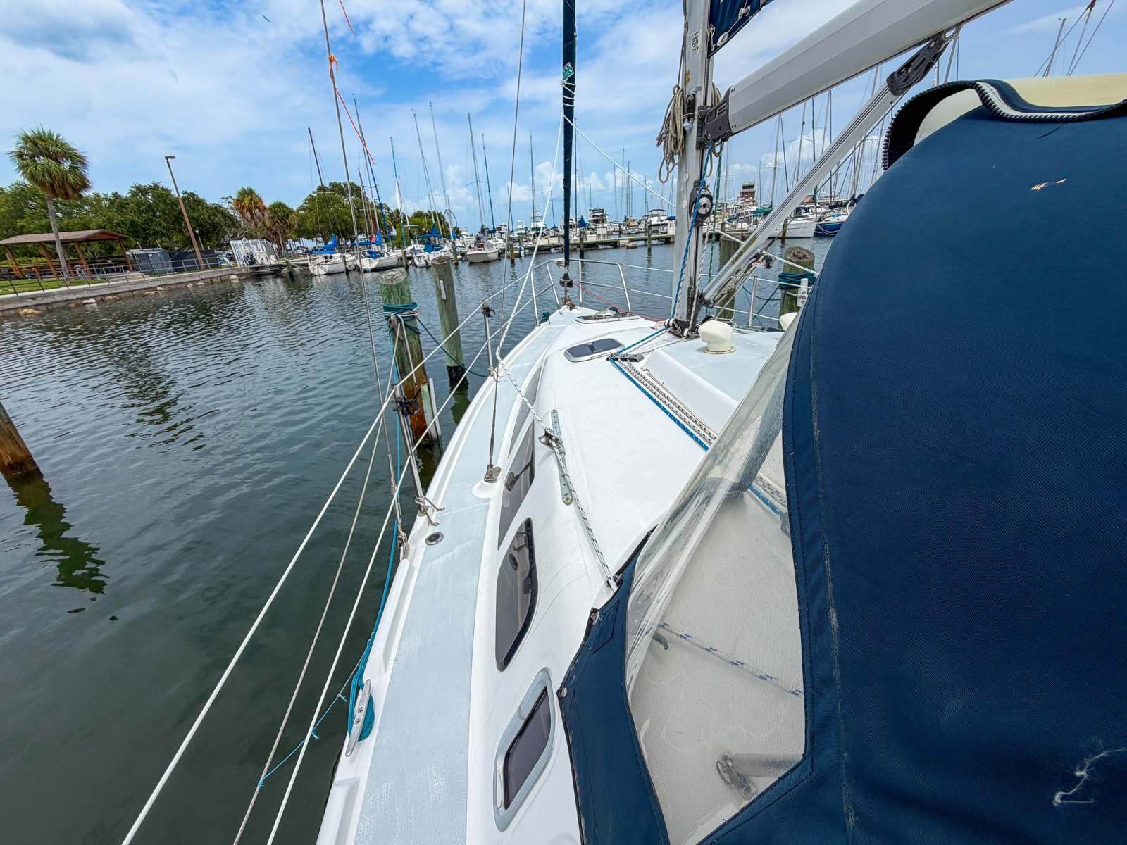 1999 Hunter 310