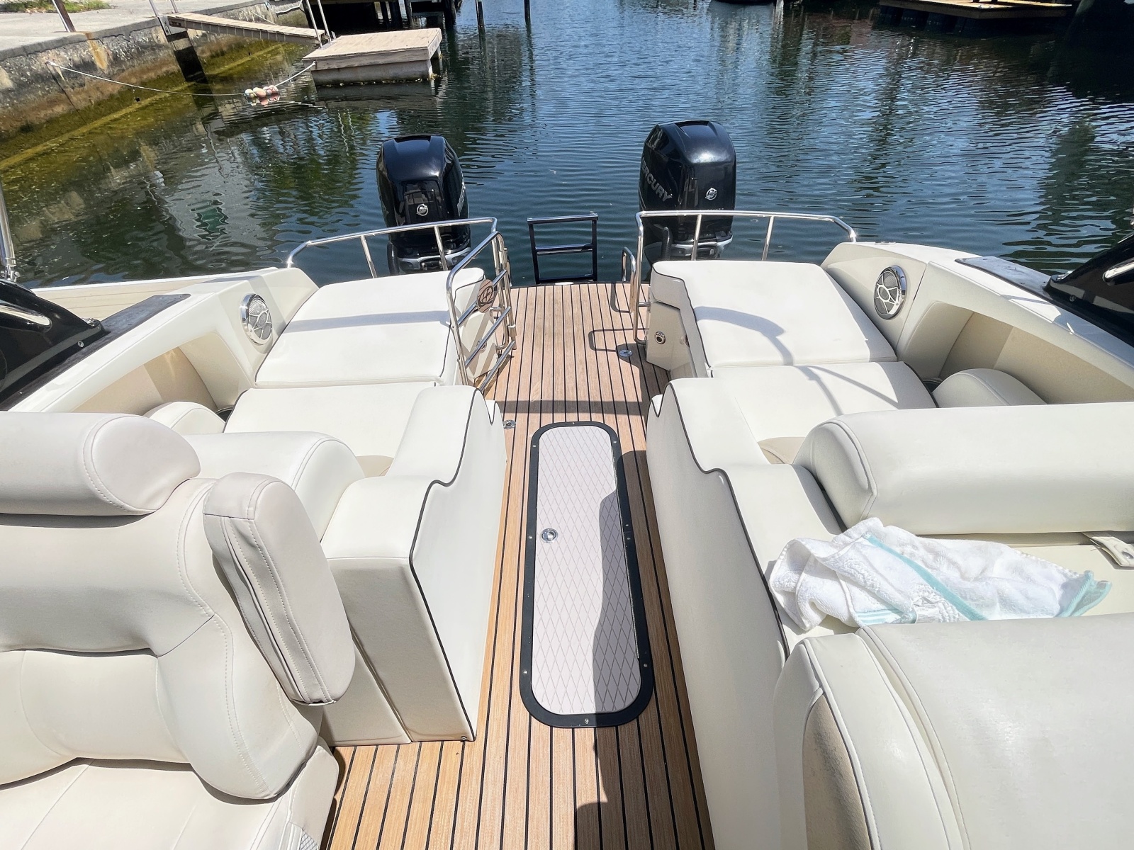2015 Harris FloteBote Crown DL 250