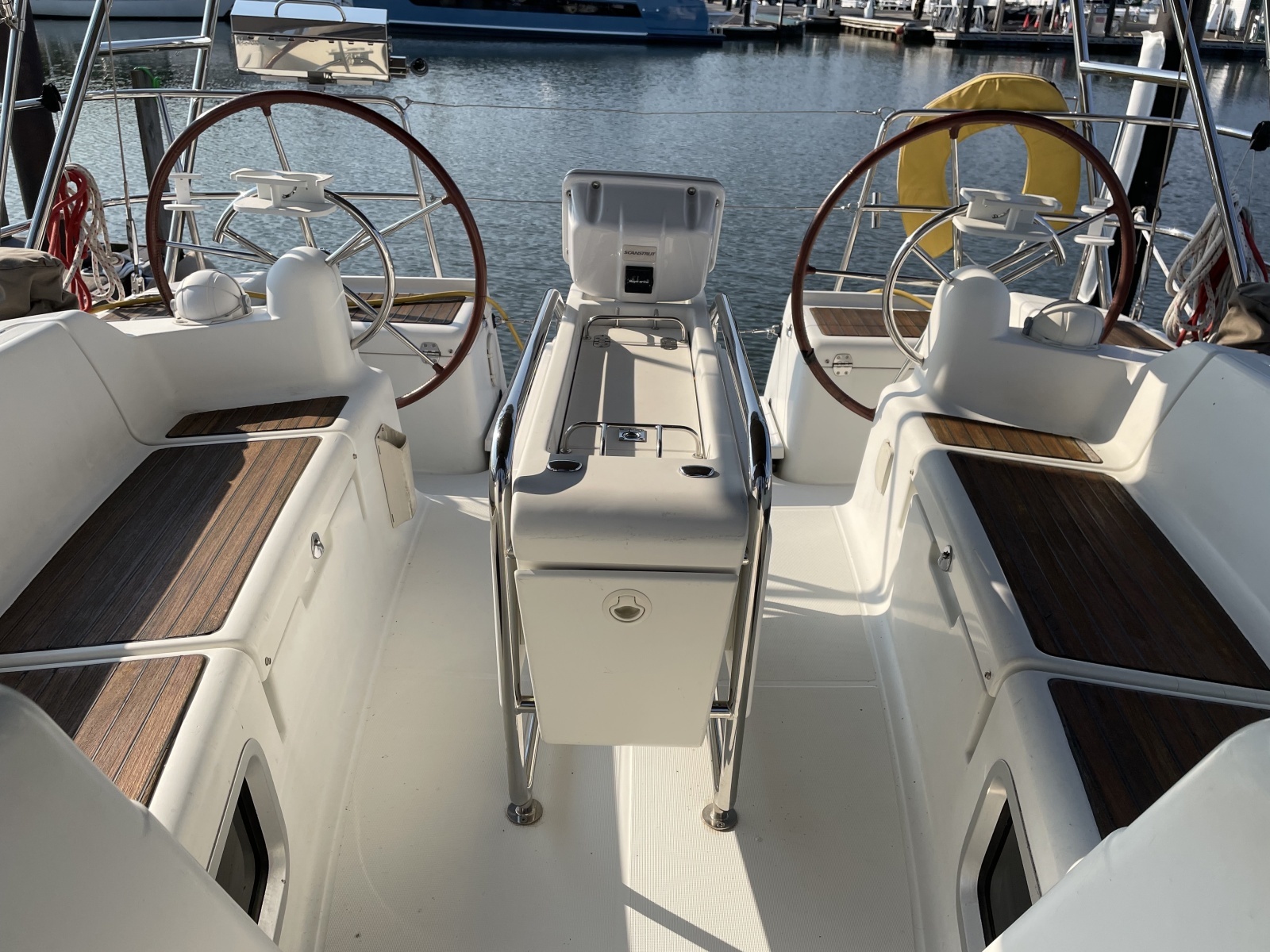 2011 Jeanneau Sun Odyssey 409