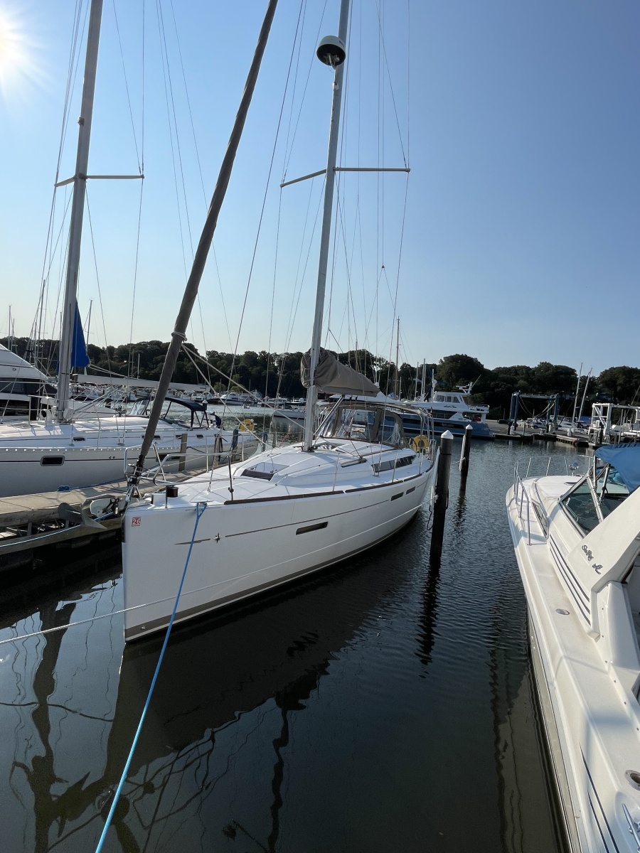 2011 Jeanneau Sun Odyssey 409