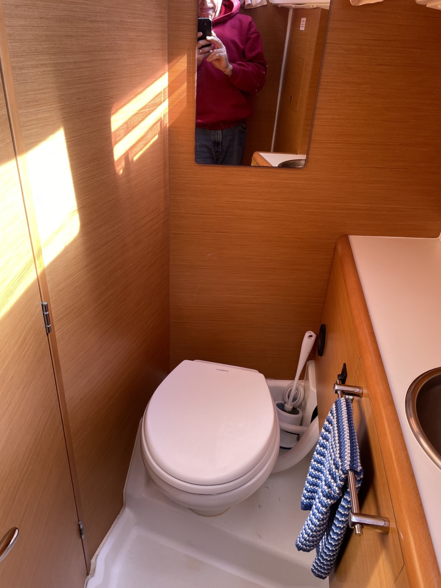 2011 Jeanneau Sun Odyssey 409
