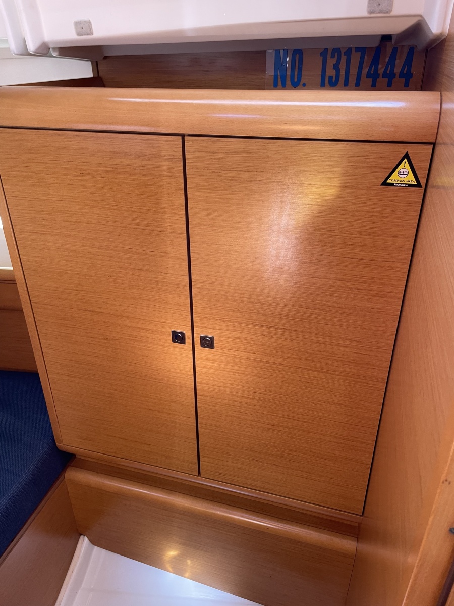 2011 Jeanneau Sun Odyssey 409