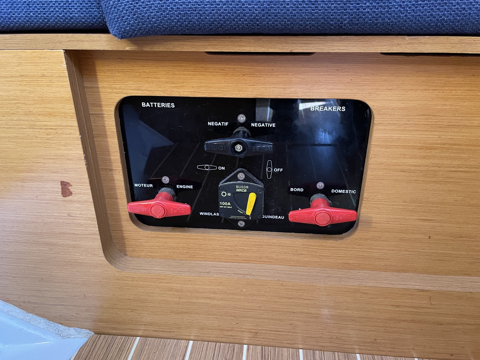 2011 Jeanneau Sun Odyssey 409