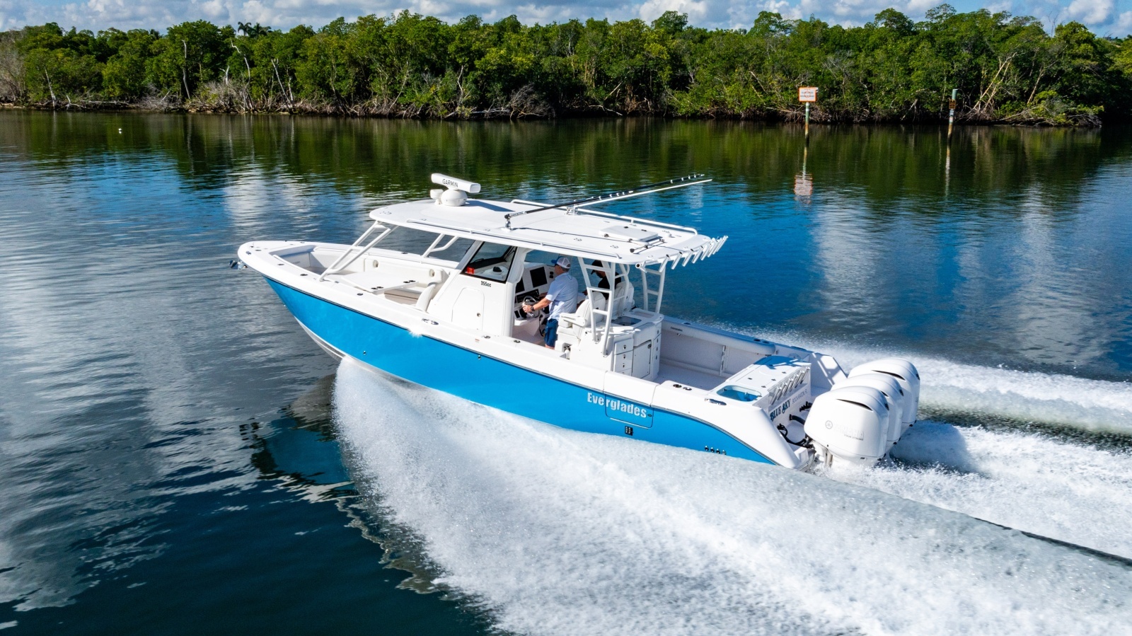2019 Everglades 355 Center Console