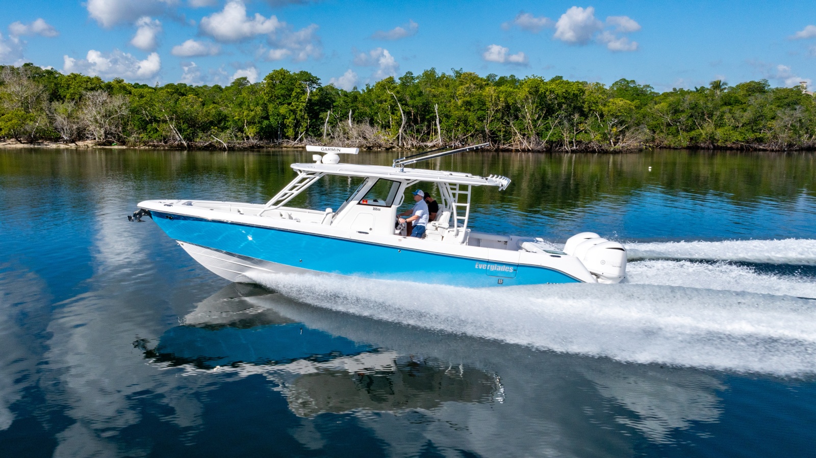 2019 Everglades 355 Center Console