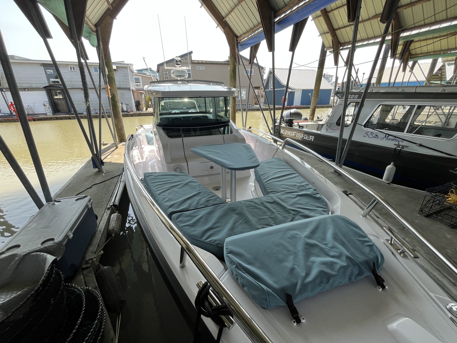 2025 Axopar 29 Cross Cabin XC