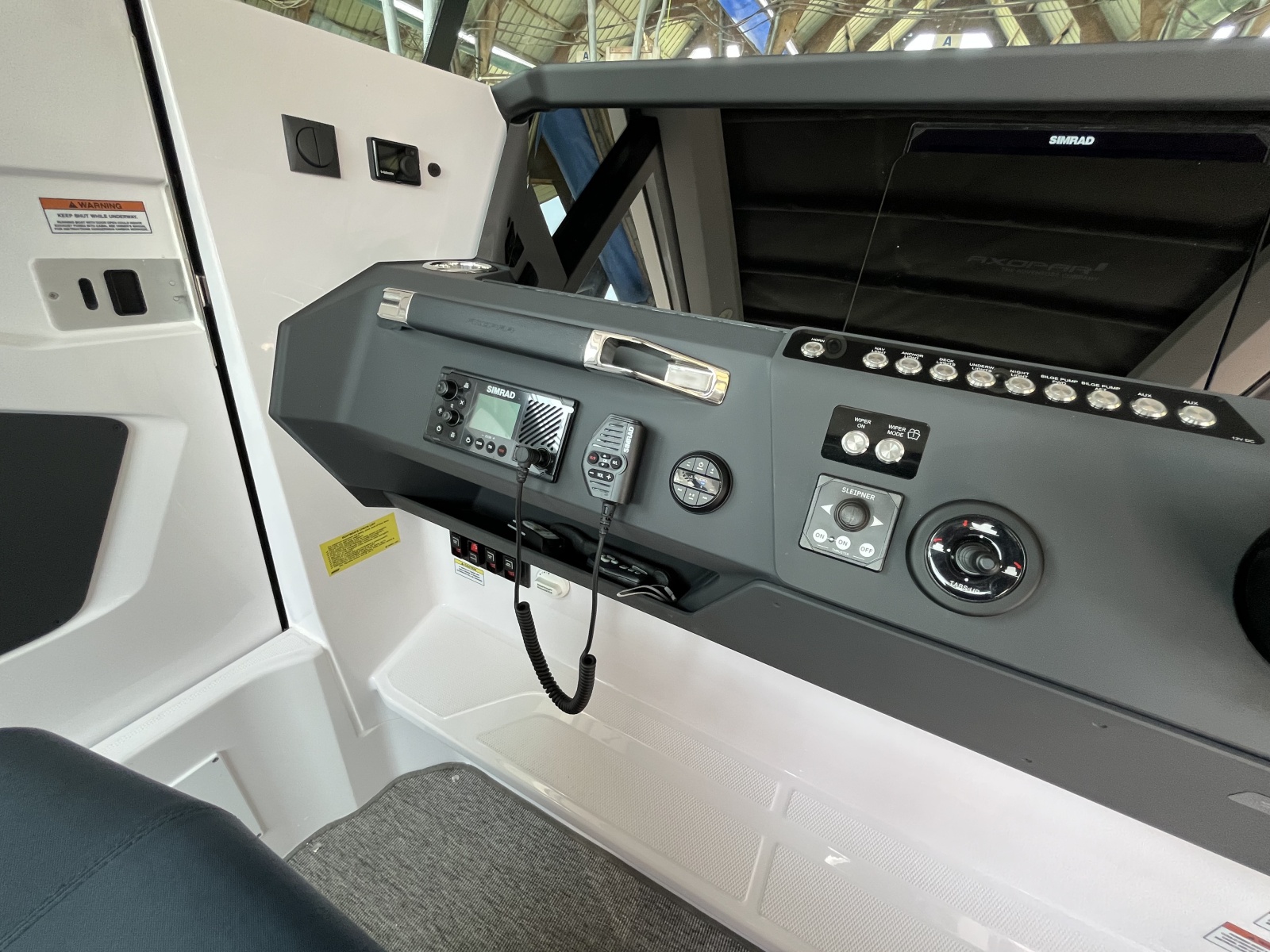 2025 Axopar 29 Cross Cabin XC