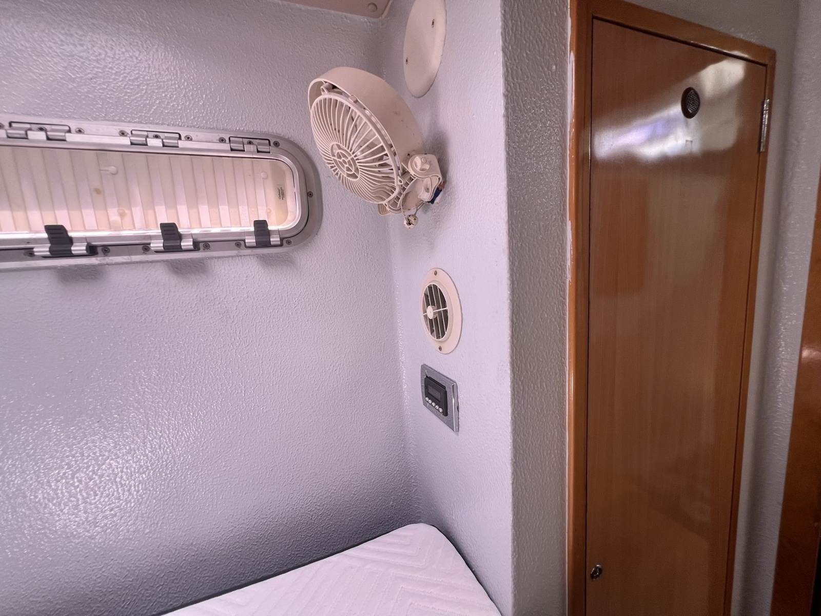 2008 Admiral 40 Cruiser