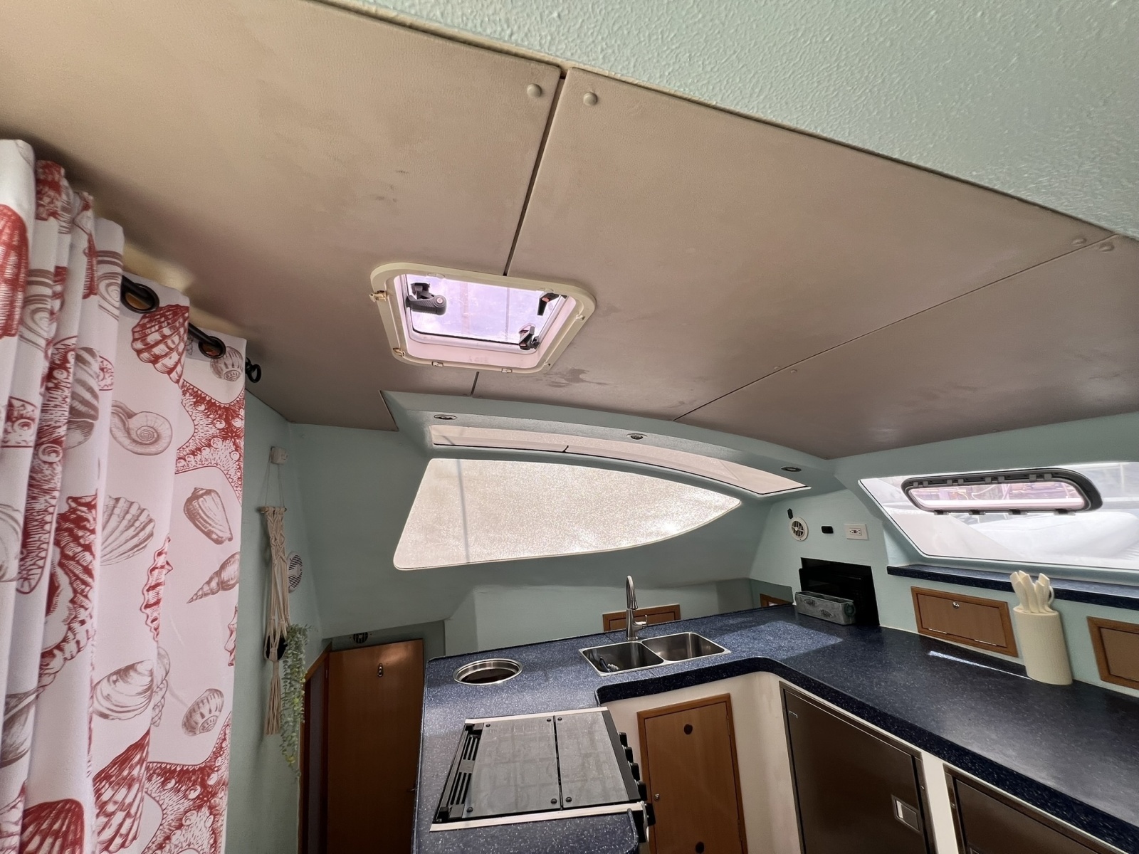 2008 Admiral 40 Cruiser