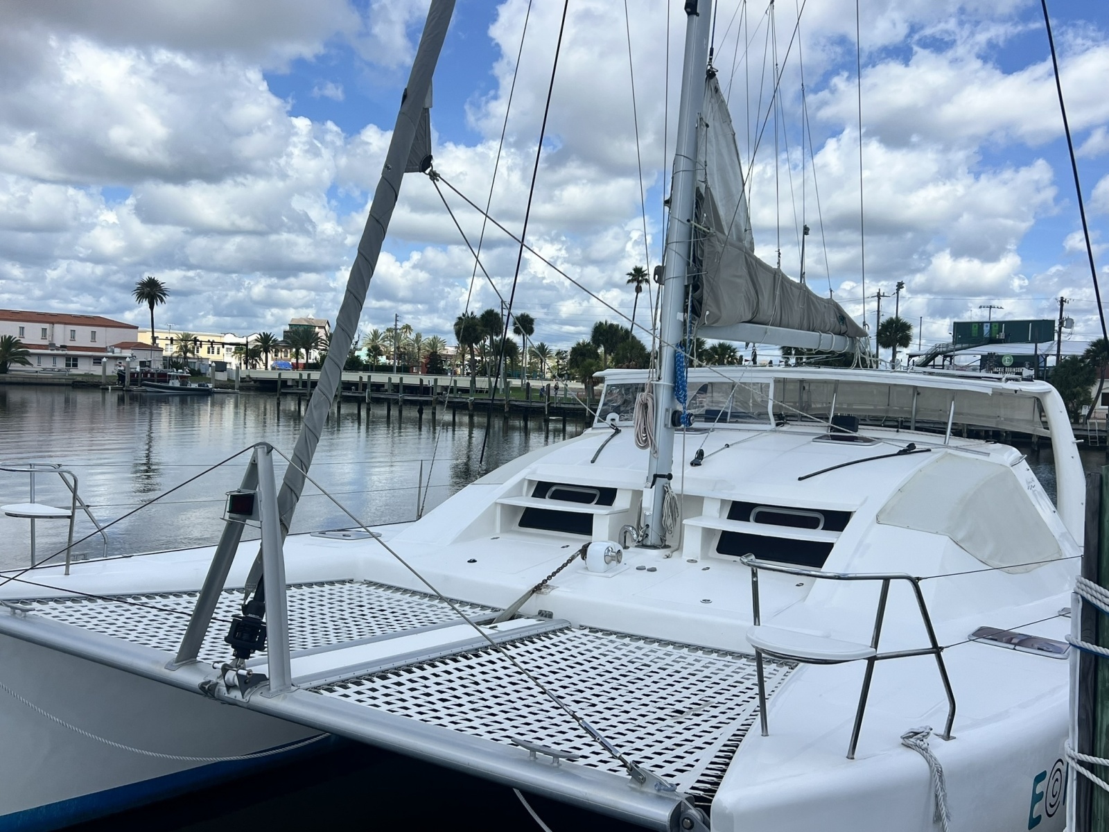 2008 Admiral 40 Cruiser