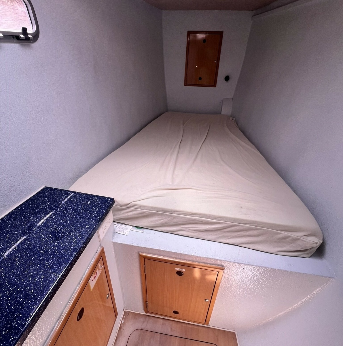 2008 Admiral 40 Cruiser