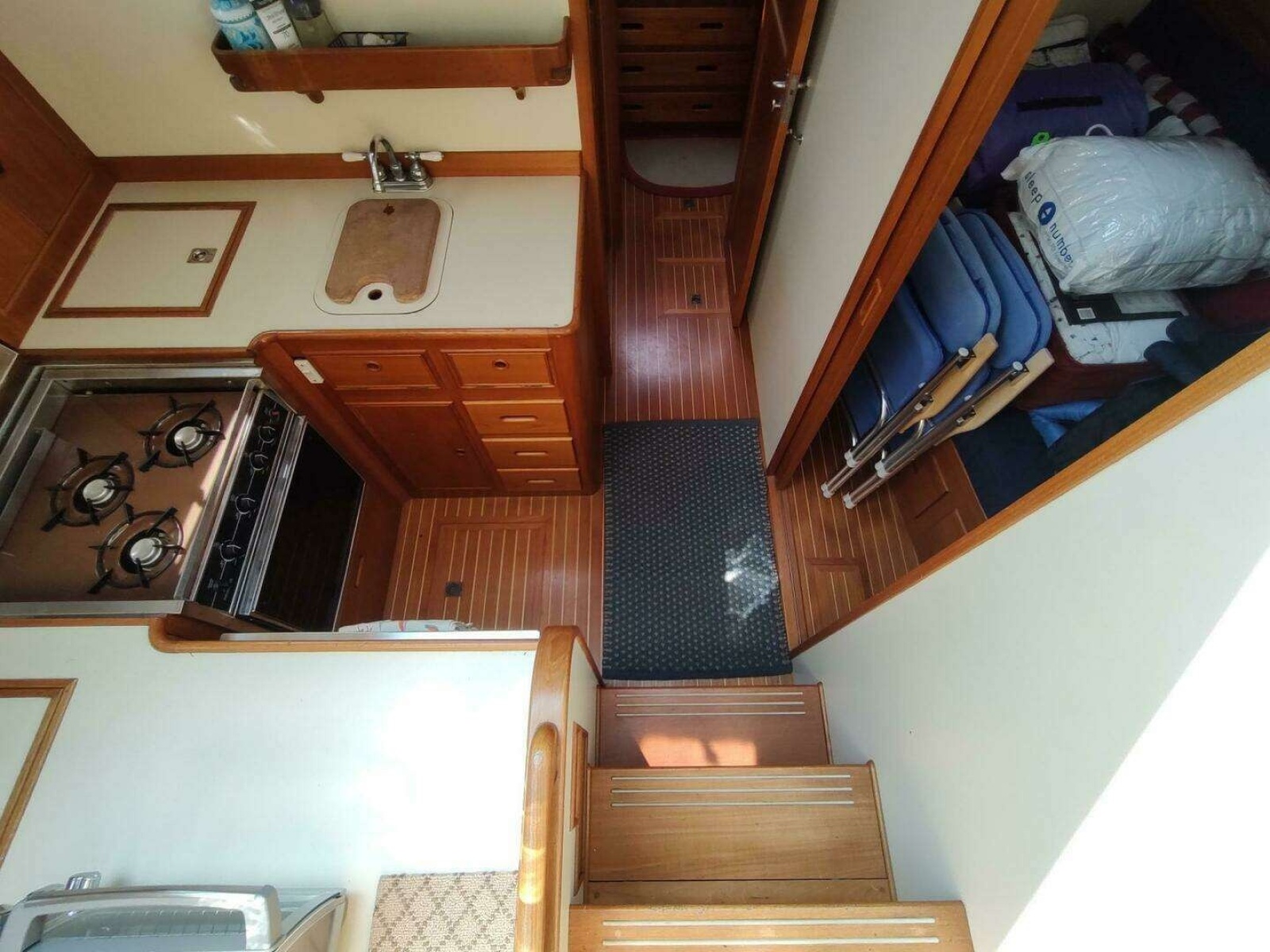 1996 Grand Banks Eastbay 40 Flybridge