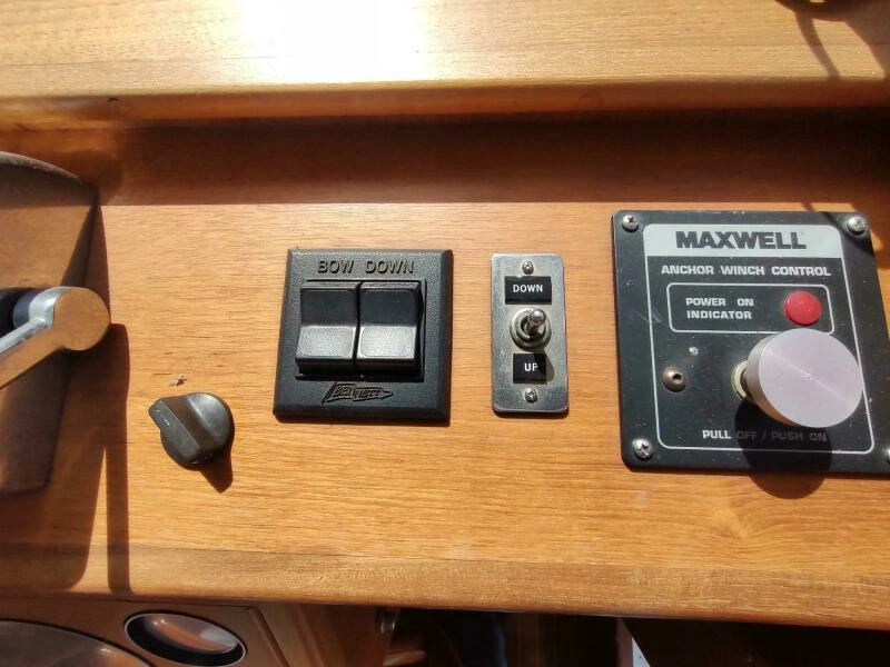 1996 Grand Banks Eastbay 40 Flybridge