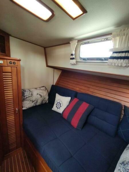 1996 Grand Banks Eastbay 40 Flybridge