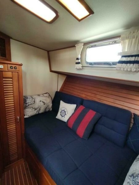 1996 Grand Banks Eastbay 40 Flybridge