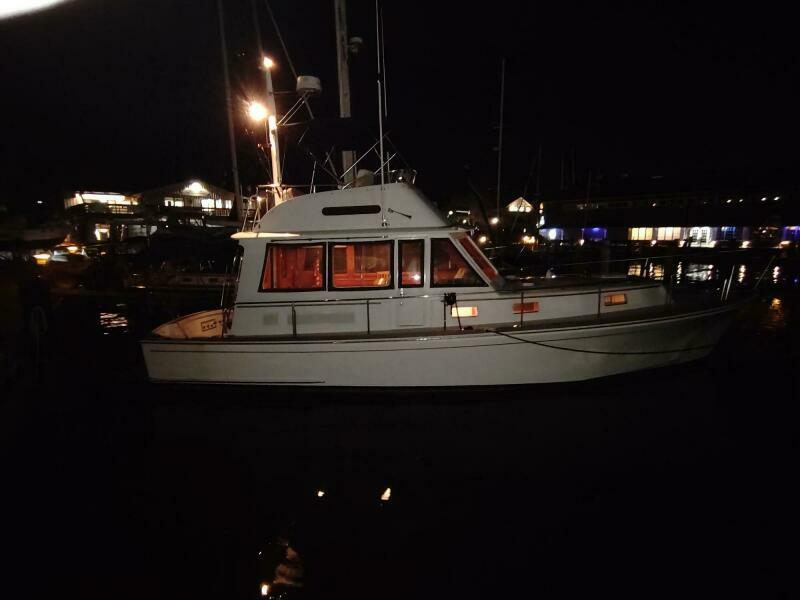 1996 Grand Banks Eastbay 40 Flybridge