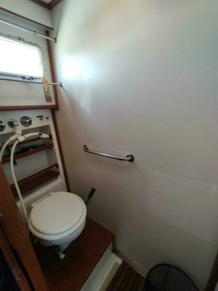 1996 Grand Banks Eastbay 40 Flybridge