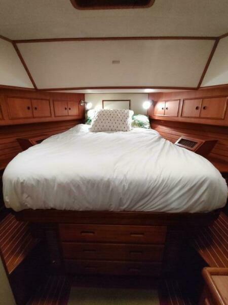 1996 Grand Banks Eastbay 40 Flybridge