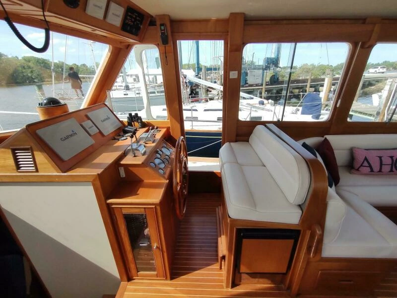 1996 Grand Banks Eastbay 40 Flybridge