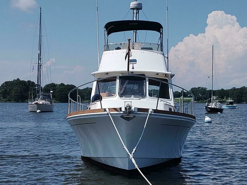 1996 Grand Banks Eastbay 40 Flybridge