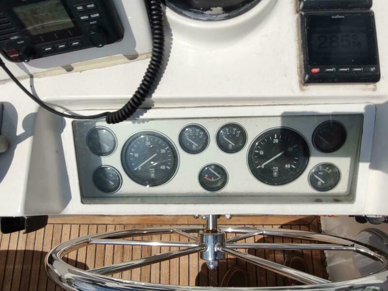 1996 Grand Banks Eastbay 40 Flybridge