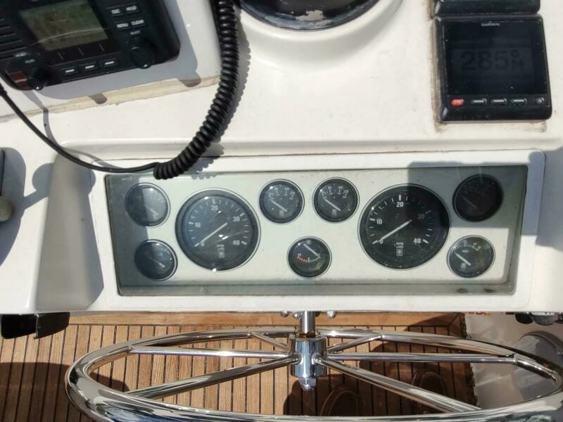 1996 Grand Banks Eastbay 40 Flybridge