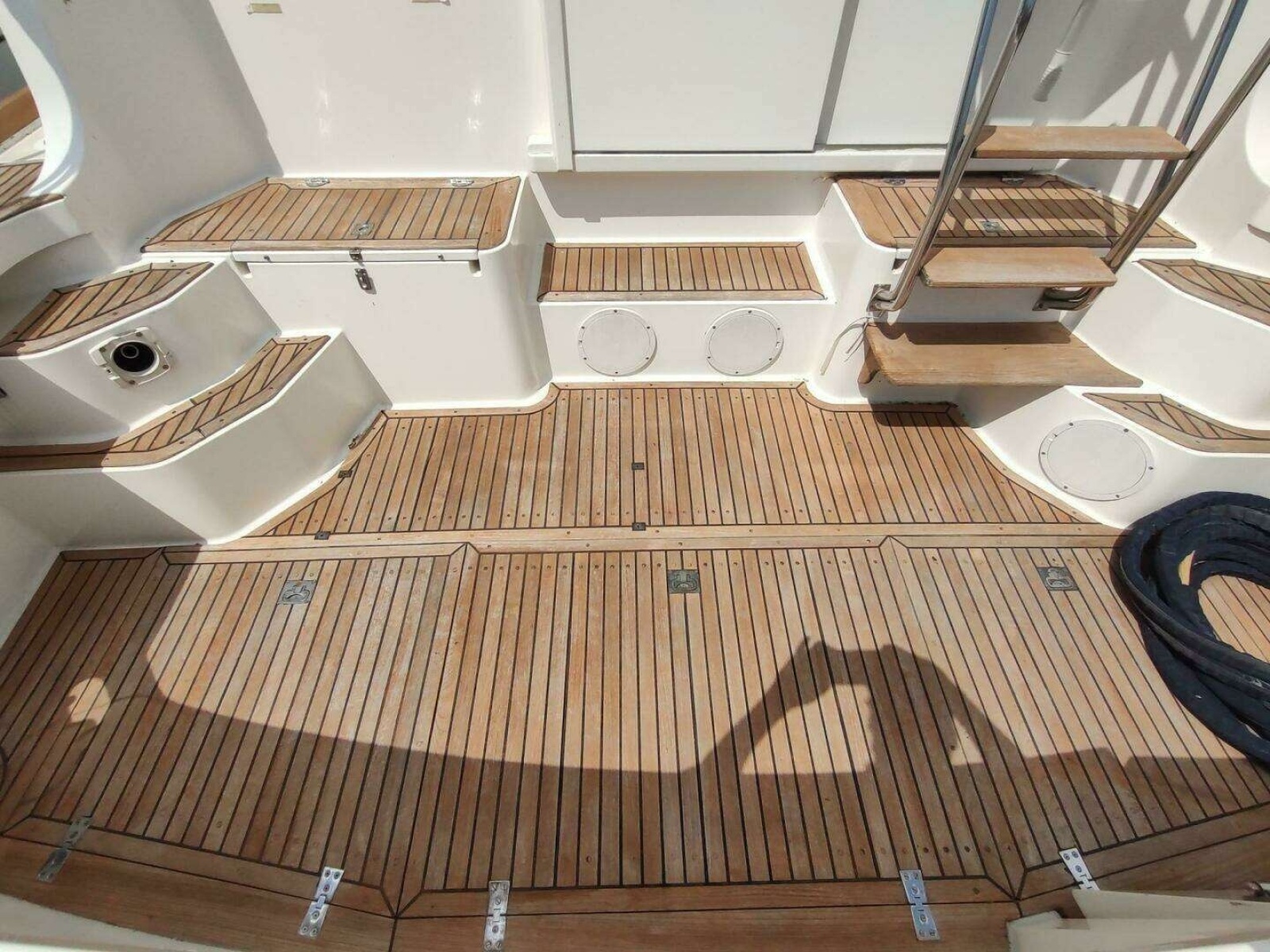 1996 Grand Banks Eastbay 40 Flybridge