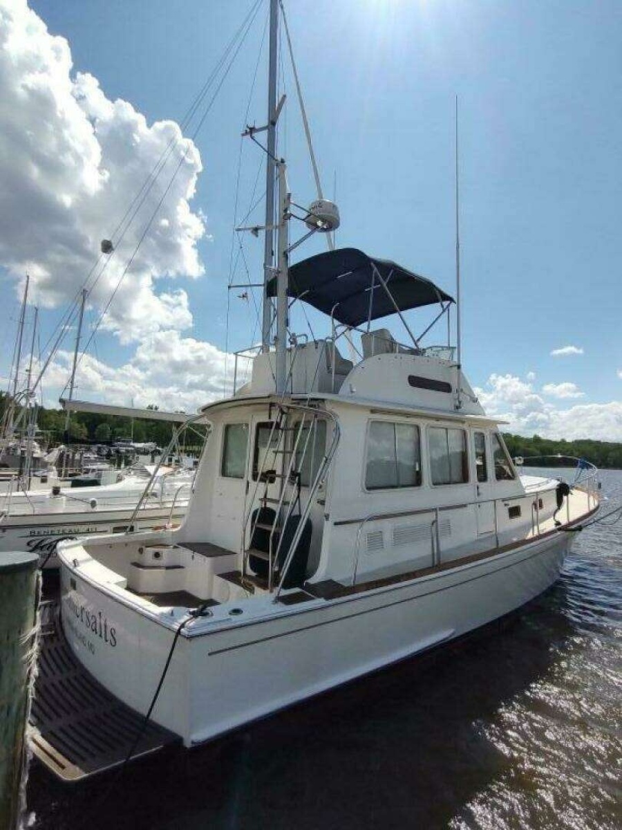 1996 Grand Banks Eastbay 40 Flybridge