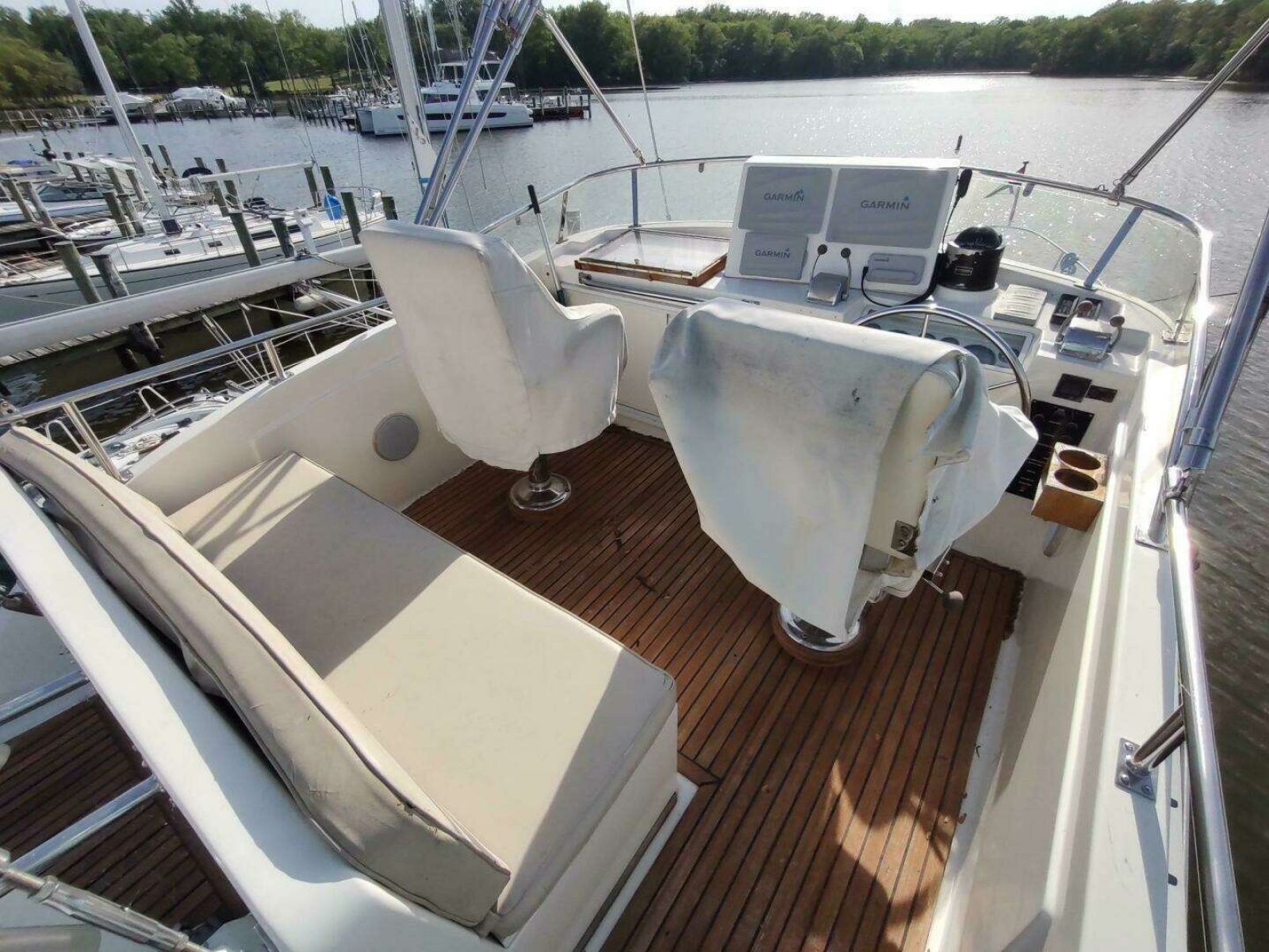 1996 Grand Banks Eastbay 40 Flybridge