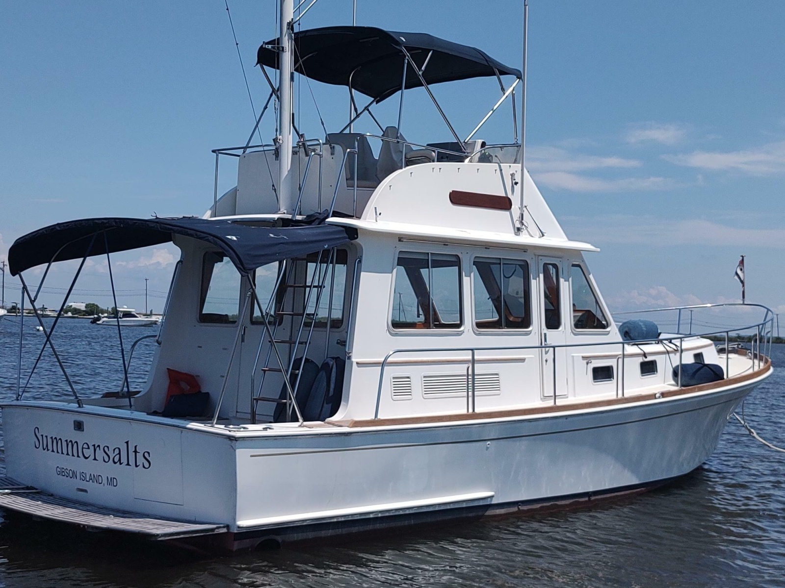 1996 Grand Banks Eastbay 40 Flybridge