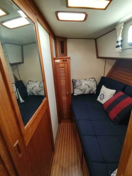 1996 Grand Banks Eastbay 40 Flybridge