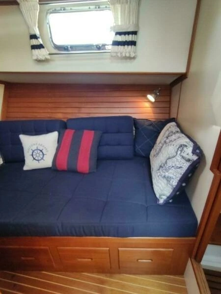 1996 Grand Banks Eastbay 40 Flybridge