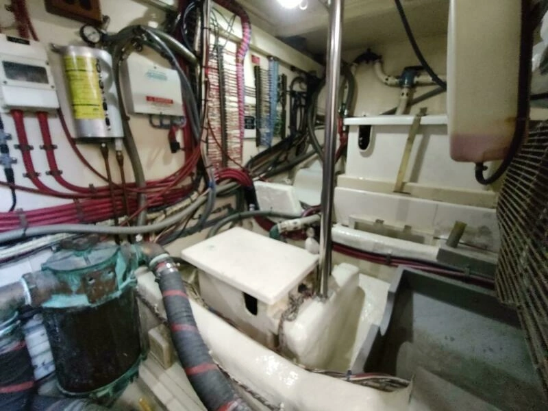 1996 Grand Banks Eastbay 40 Flybridge
