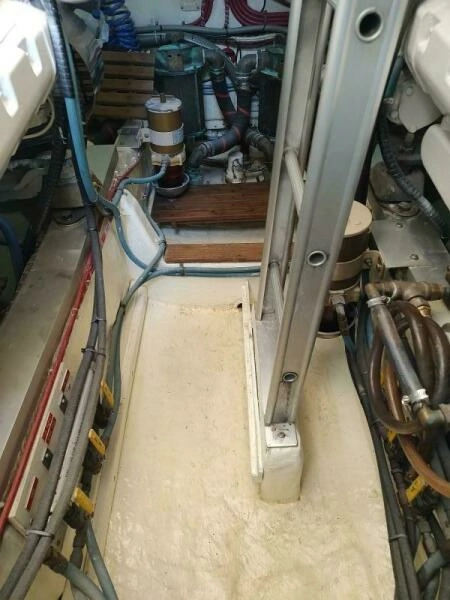 1996 Grand Banks Eastbay 40 Flybridge