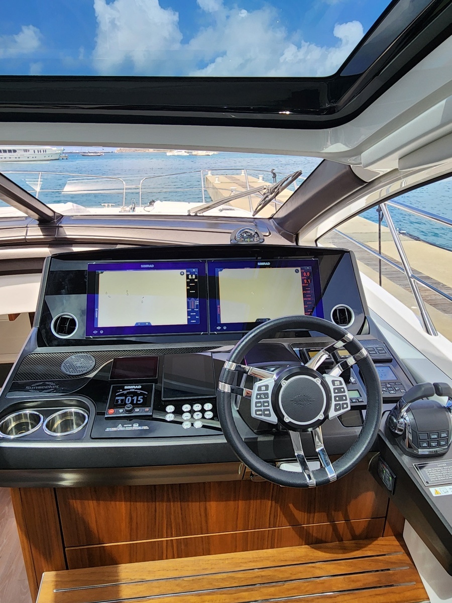 2023 Sunseeker 55 Predator EVO