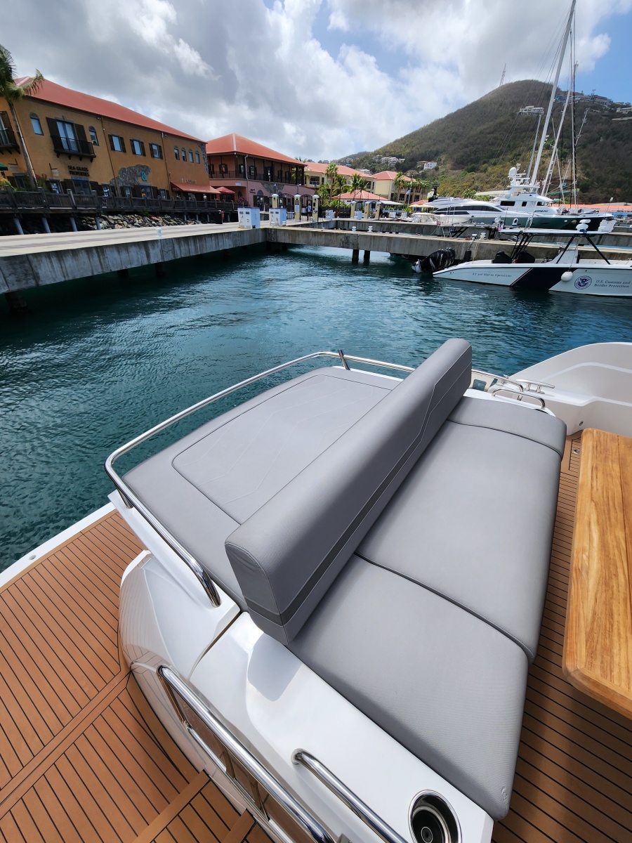 2023 Sunseeker 55 Predator EVO