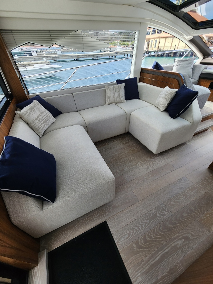 2023 Sunseeker 55 Predator EVO