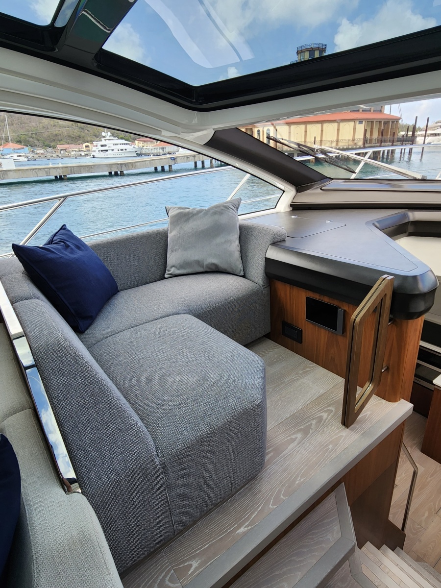 2023 Sunseeker 55 Predator EVO