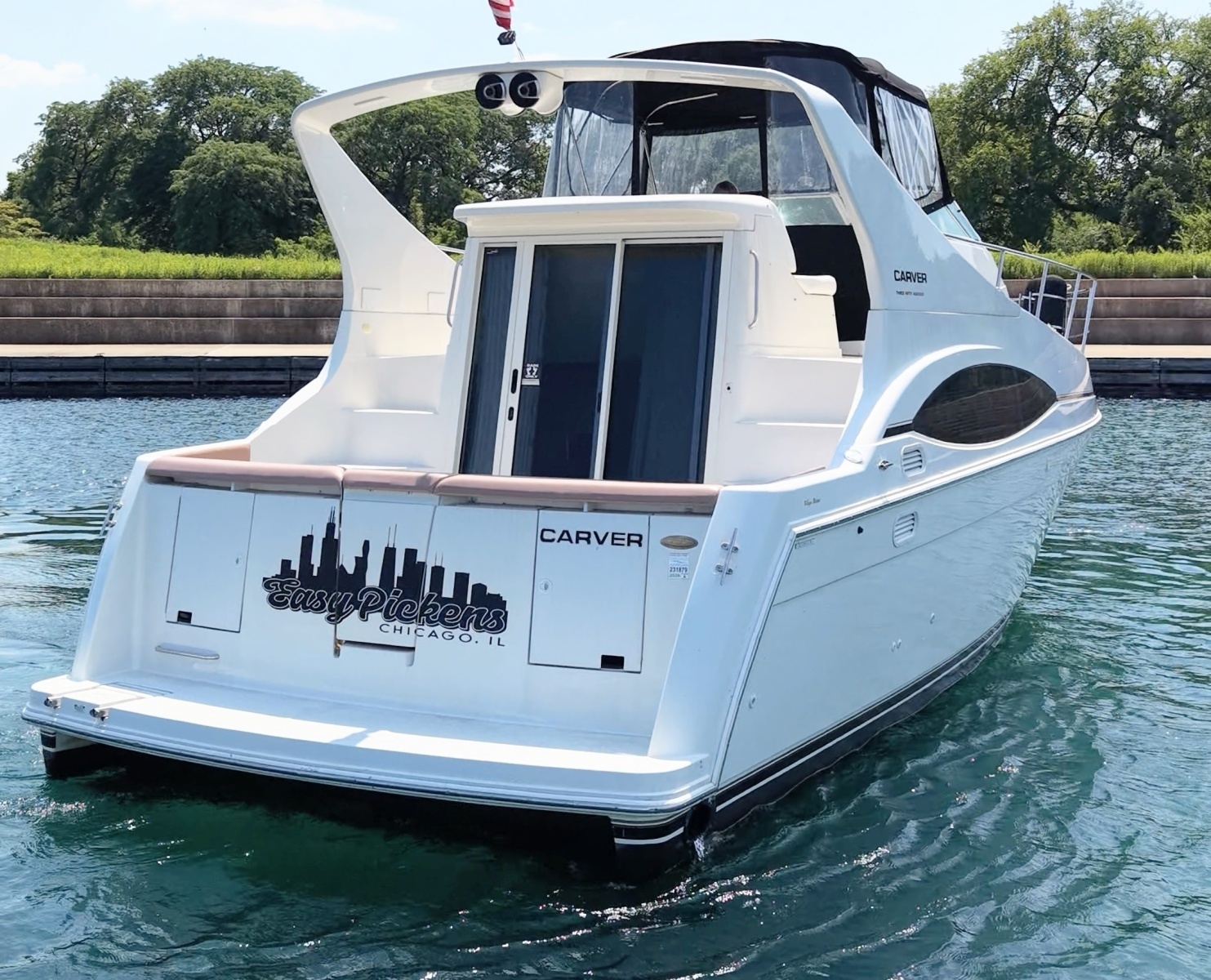 1998 Carver 35 Mariner