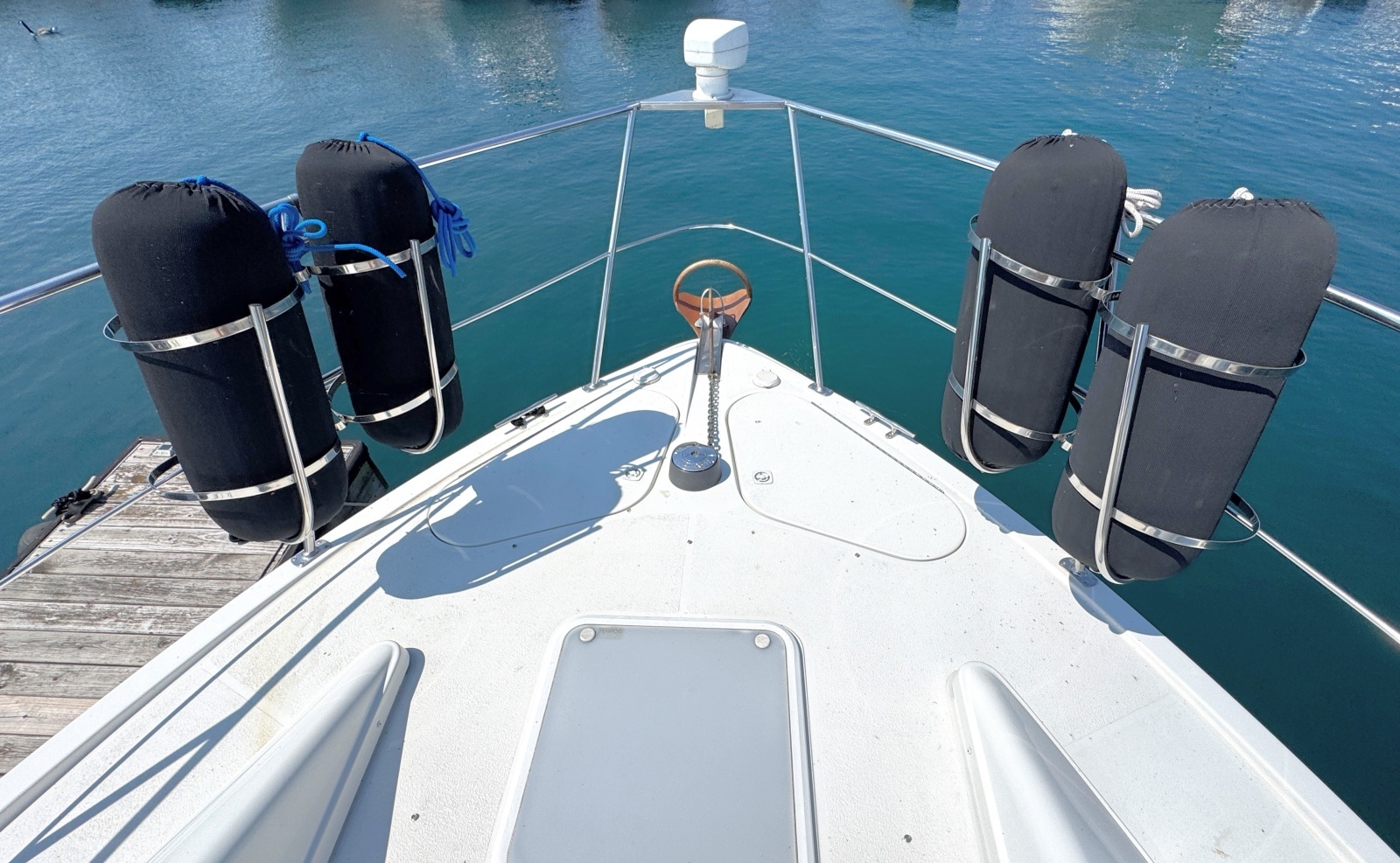 1998 Carver 35 Mariner