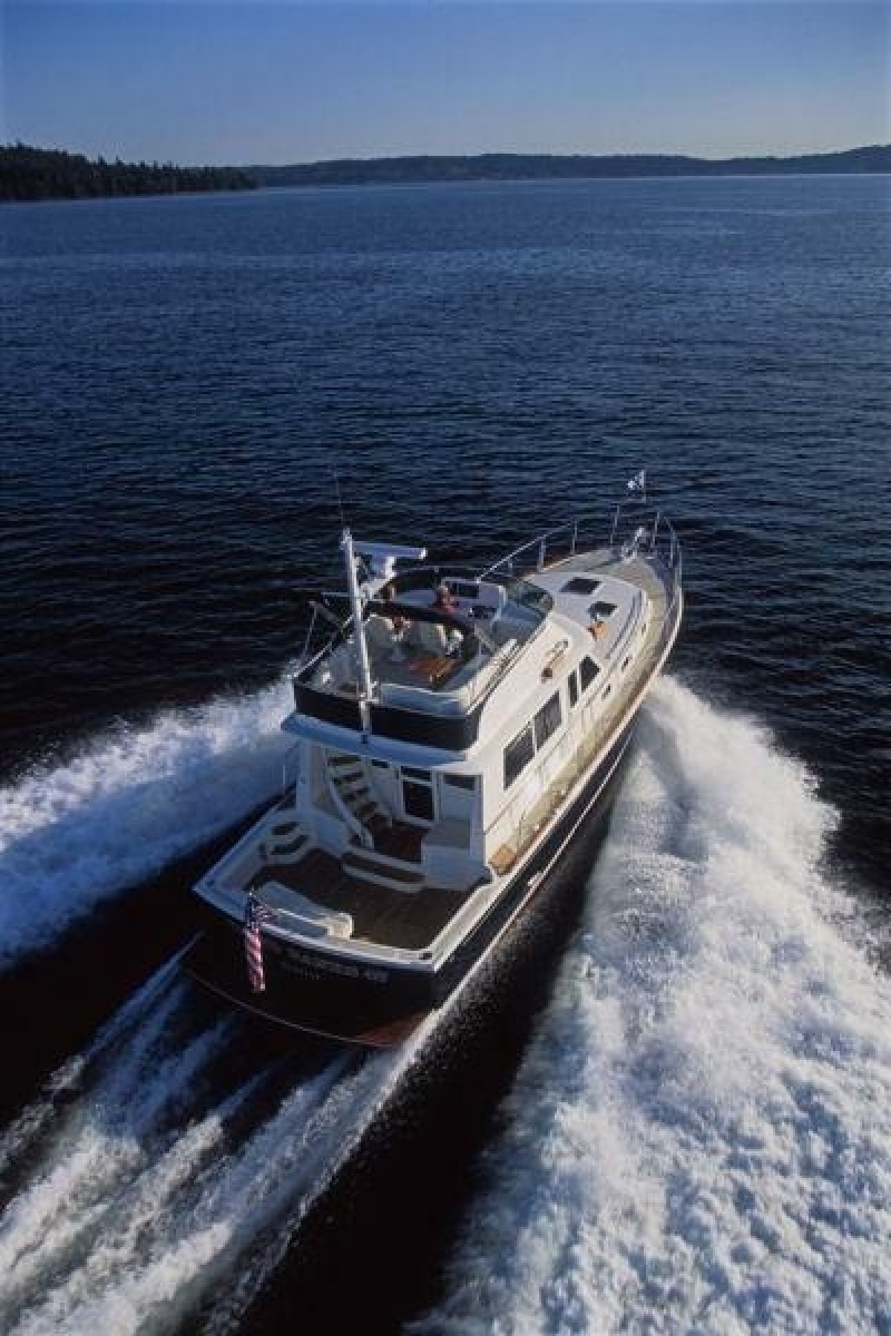 2006 Grand Banks 47 Eastbay Fly Bridge