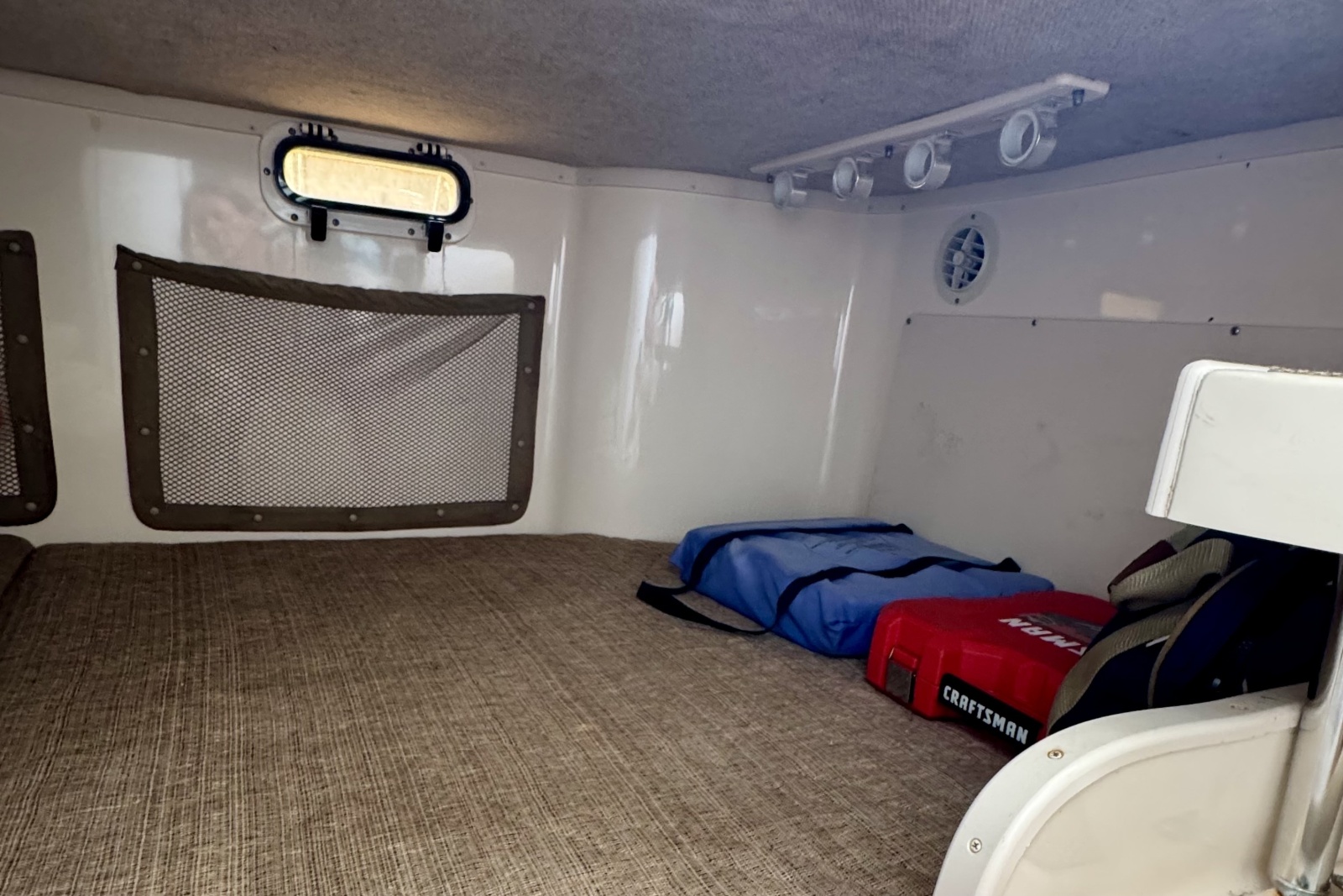 2004 Grady-White Marlin 300