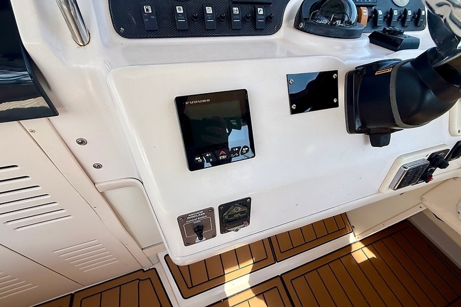 2004 Grady-White Marlin 300 — 0005775643