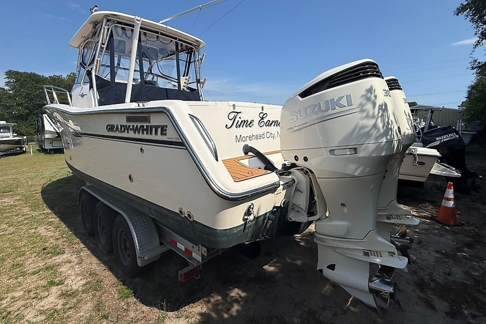 2004 Grady-White Marlin 300 — 0005775633