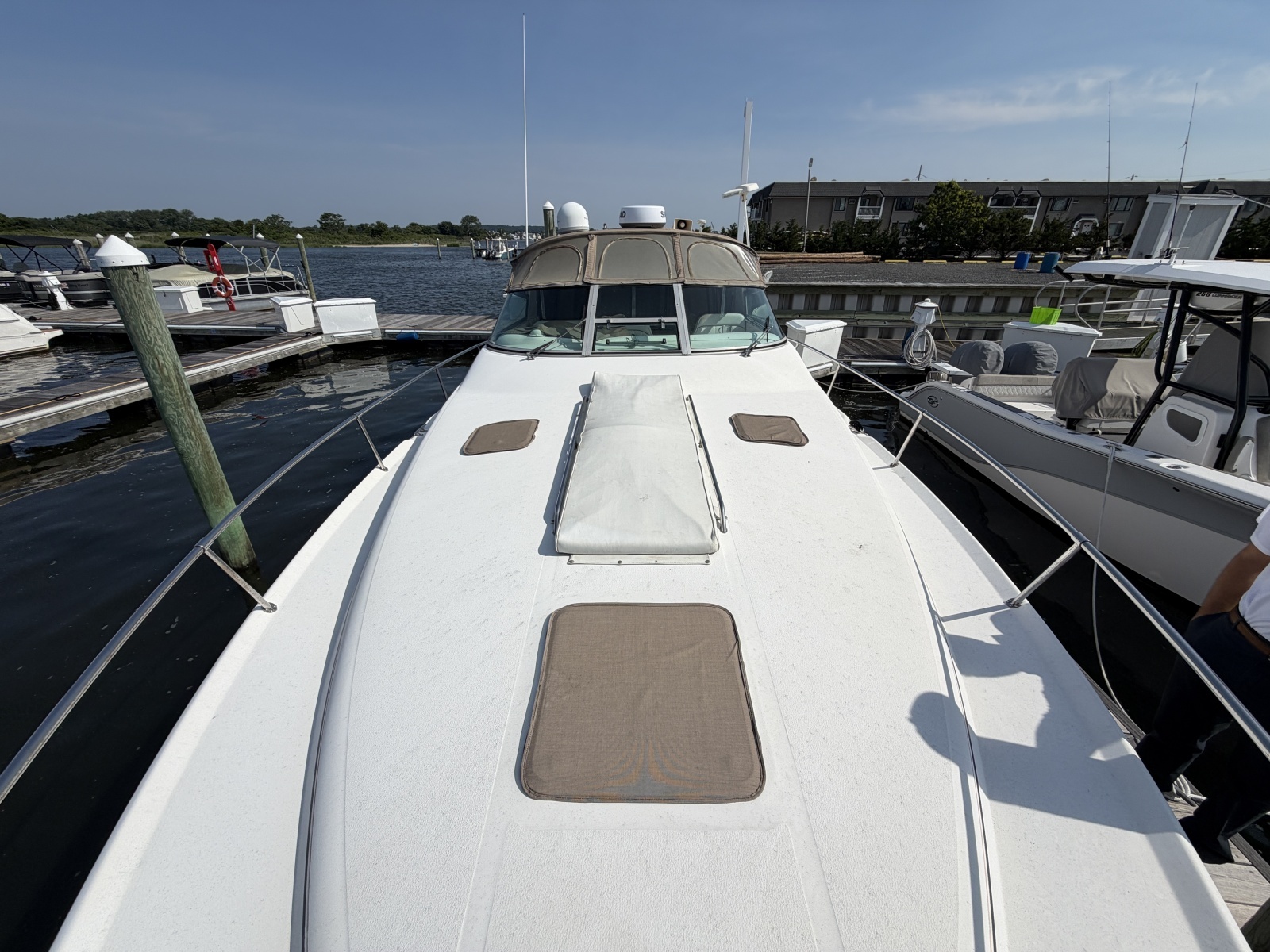 1997 Sea Ray Sundancer 330