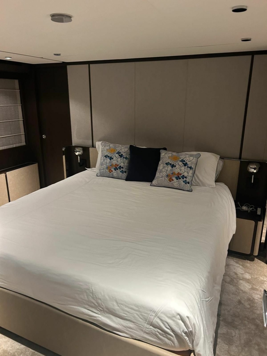 2023 Ferretti Yachts Ferretti 860