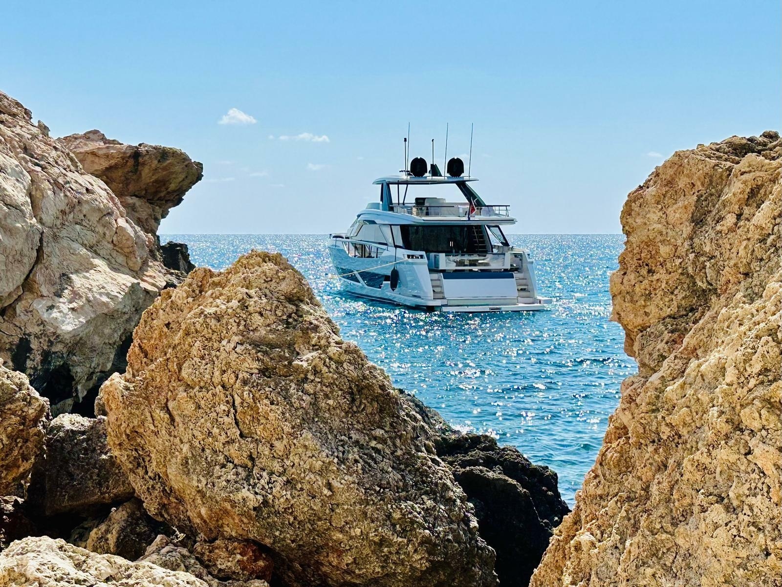 2023 Ferretti Yachts Ferretti 860