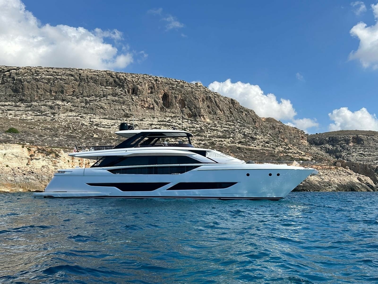 2023 Ferretti Yachts Ferretti 860