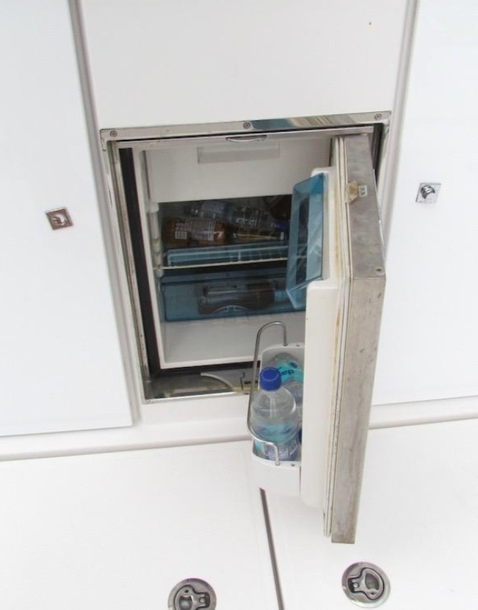 2018 Axopar